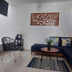 Casa En Puesta Del Sol/excelente Ubicación/2 Hab/wifi/netflix/super Comoda , Mérida México